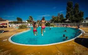 Camping Rives Des Corbieres